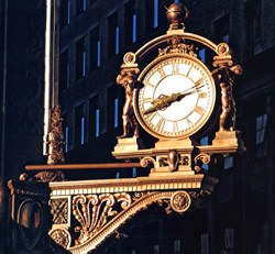 Kaufmann's Clock